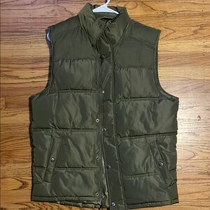 Goodfellow & Co Green Quilted Puffer Vest